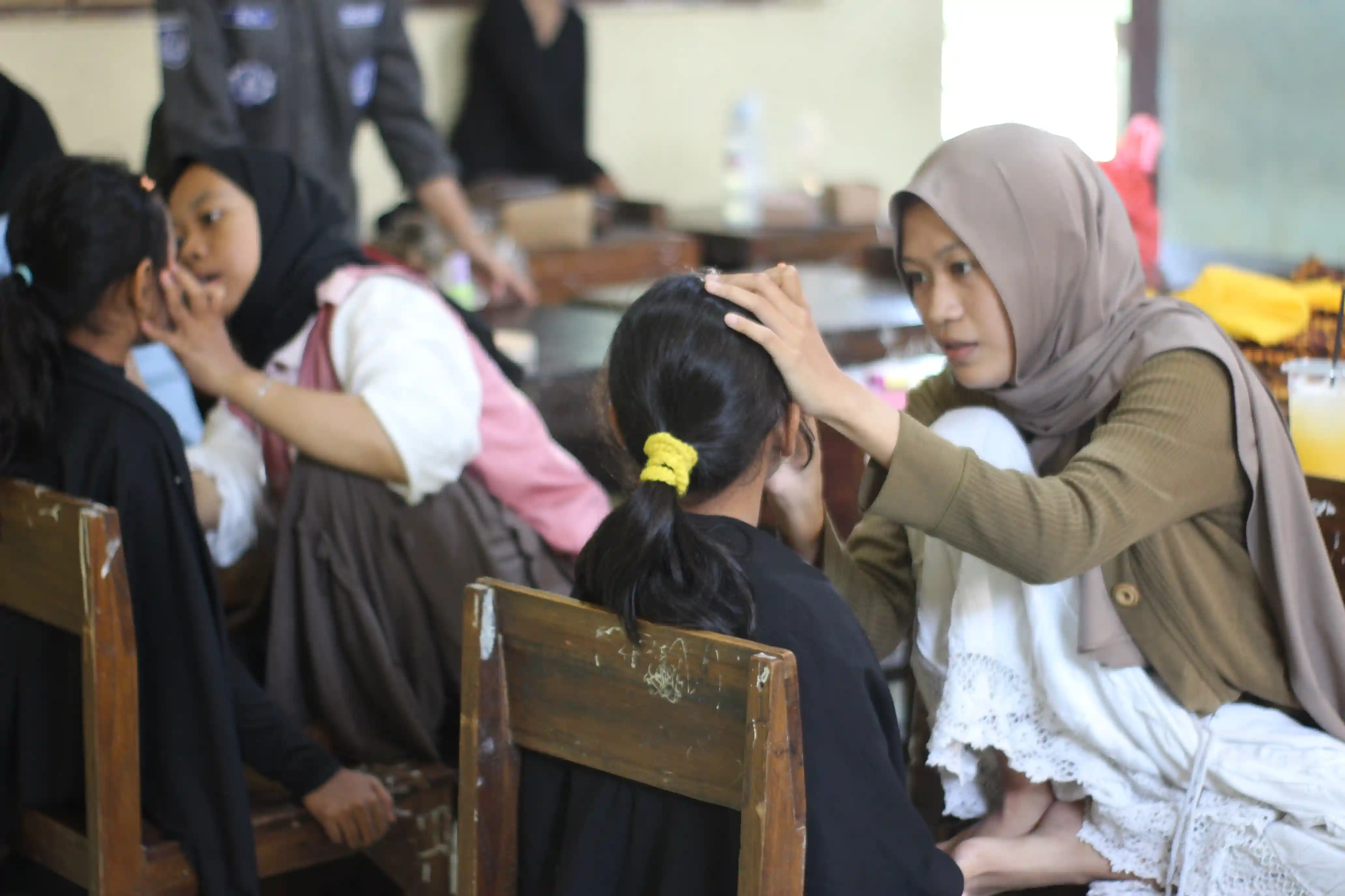 Make Up Persiapan Tampil UMKM Tari dan Teater