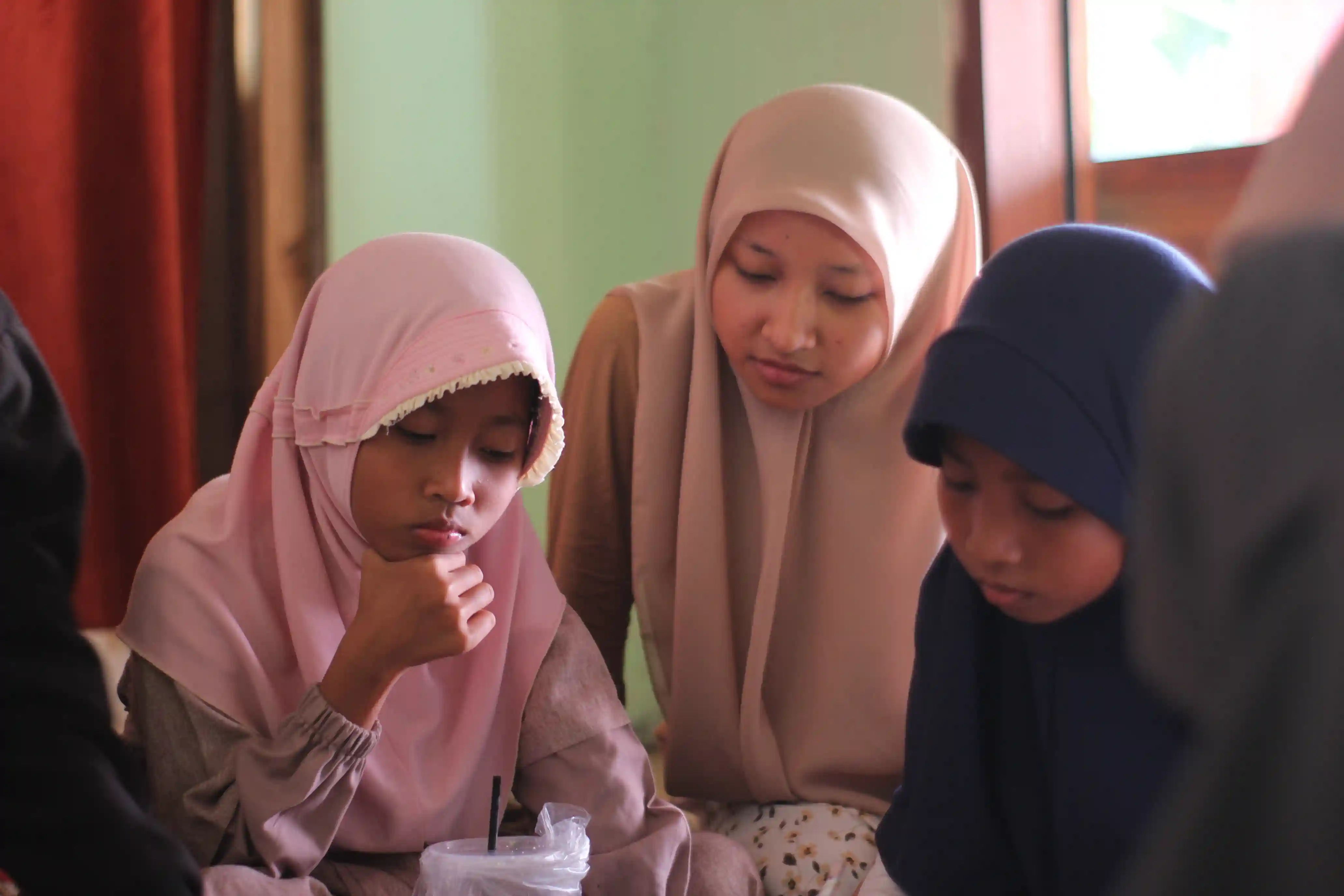 Belajar Bersama Anak Sekitar